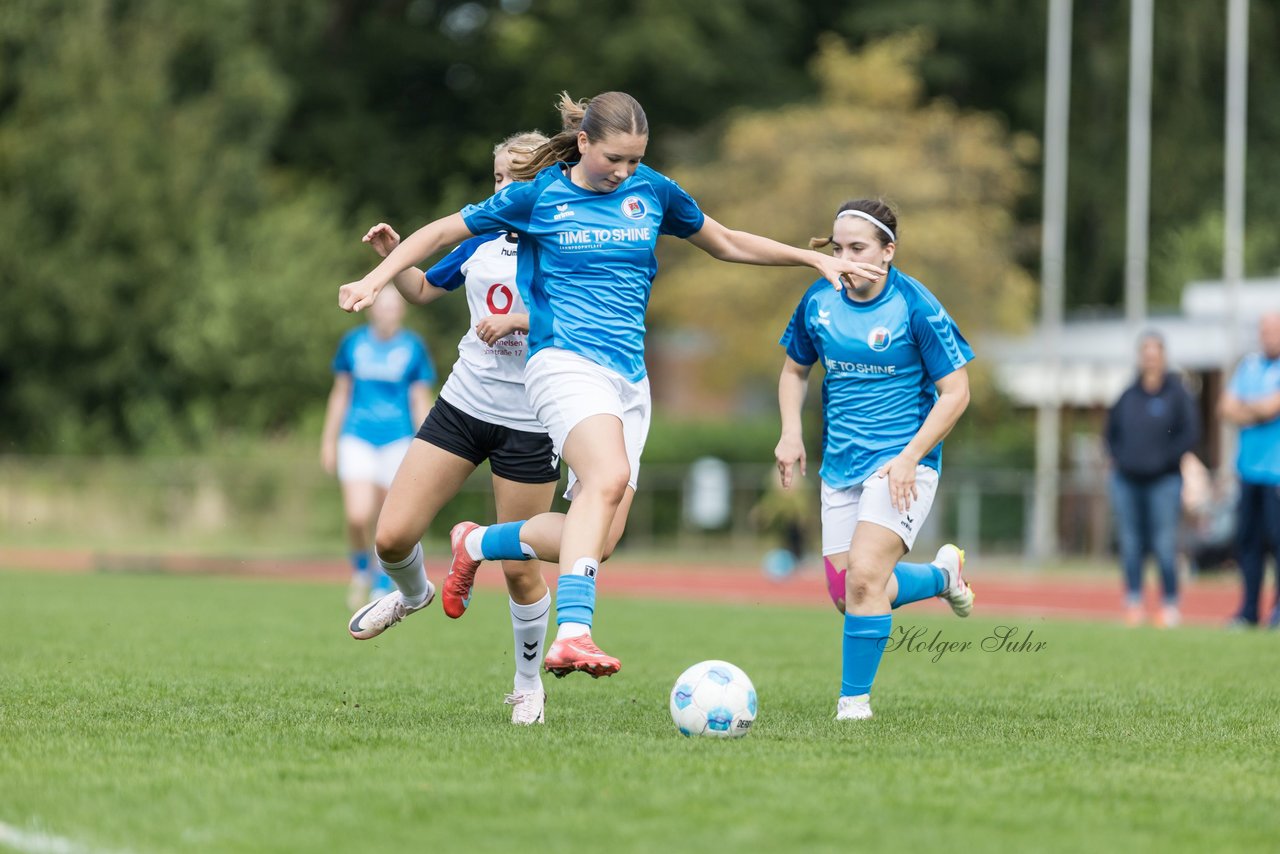 Bild 131 - wBJ VfL Pinneberg - Germania Schnelsen : Ergebnis: 15:1